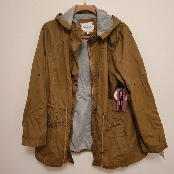 🆕️ Royalty For Me Cotton Twill Jacket w/ Hood - Picture 2 of 10